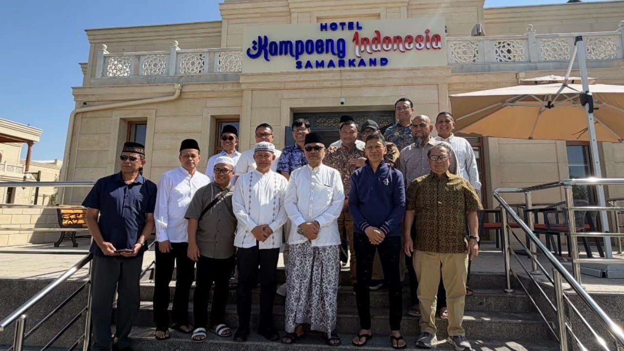 Official visit at Hotel Kampoeng Indonesia, Samarkand