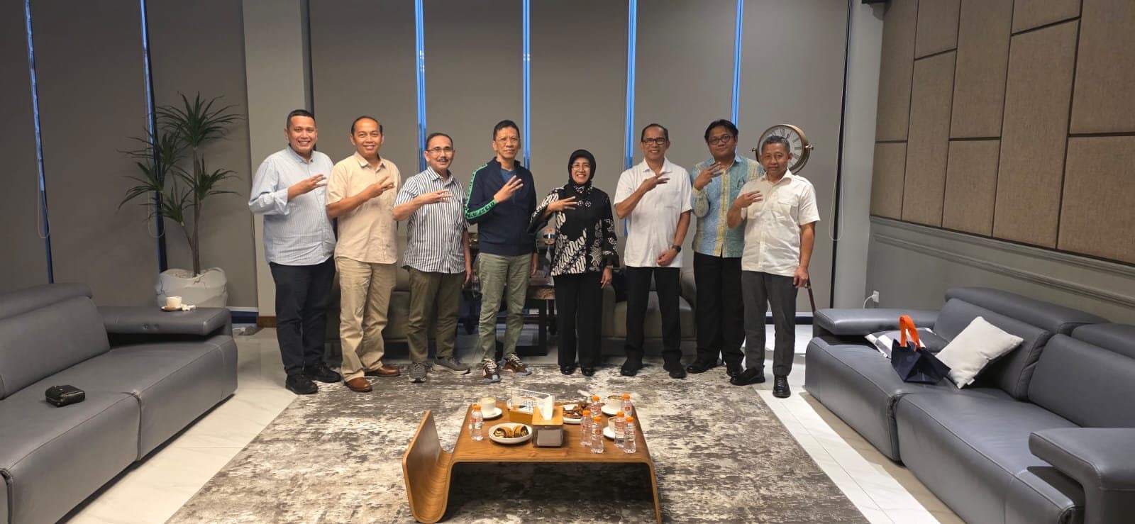 Meeting on tourism cooperation and the Hadith Hotel inauguration